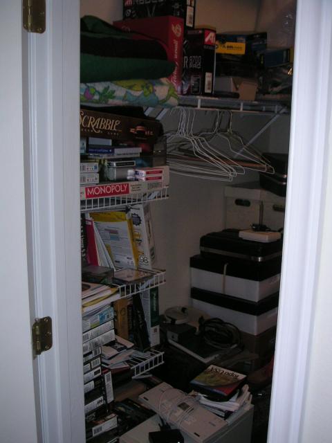 Closet Pics 003.jpg