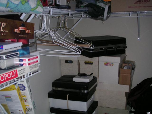 Closet Pics 006.jpg