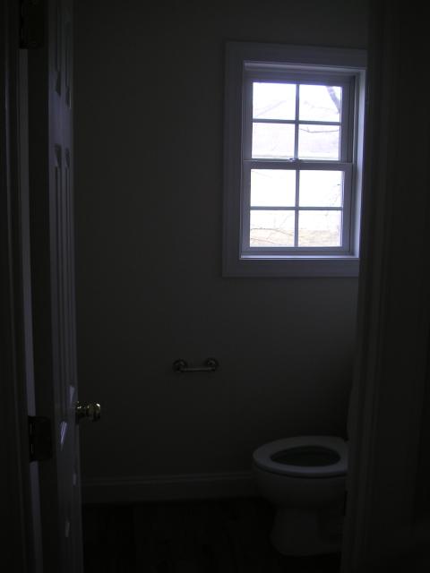 First floor 1/2 bath picture